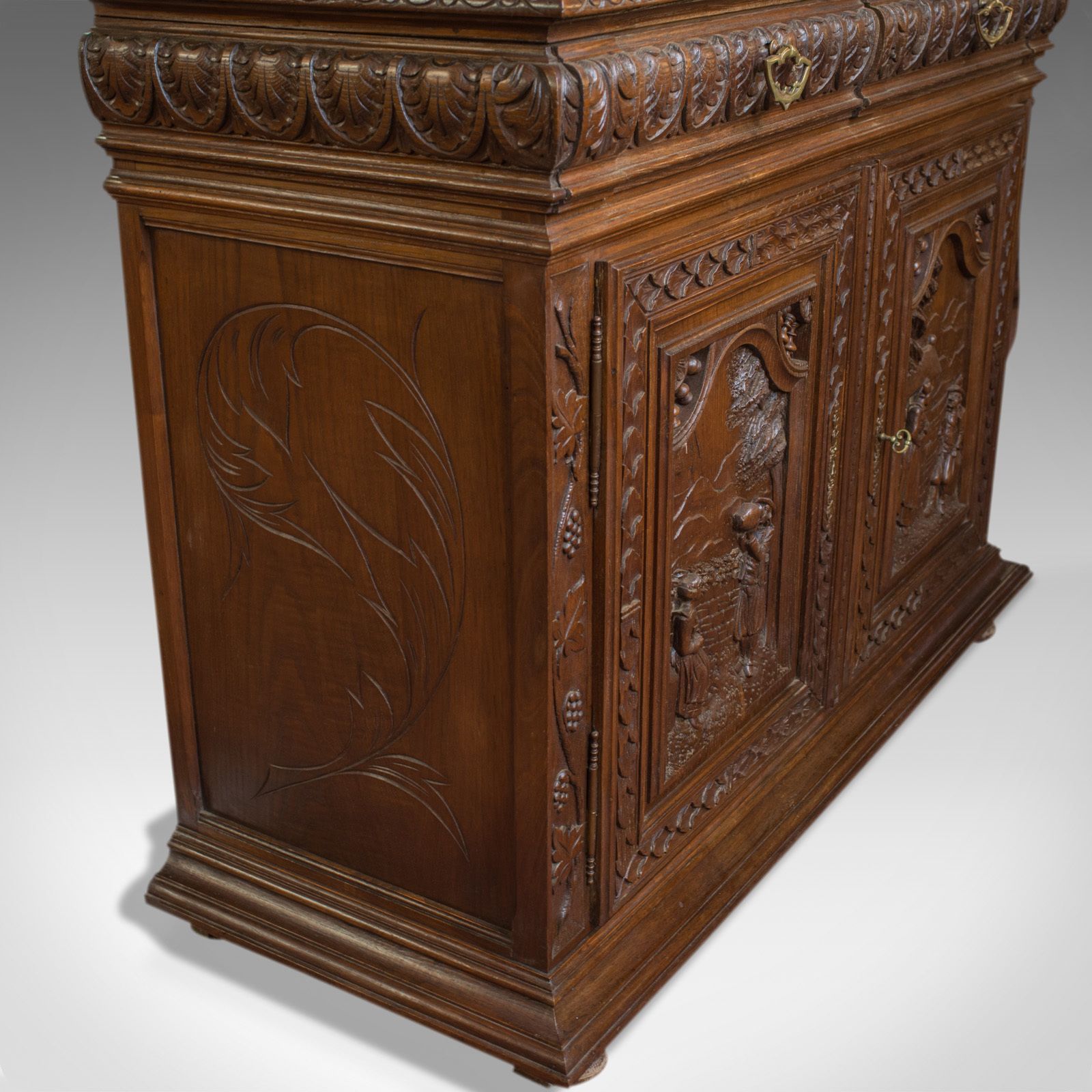 Antique, Breton Cabinet, Carved French Sideboard, Oak, Late 19th Century C.1880 photo 2850.0