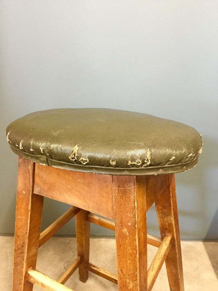 British Raiway Wooden Clerks Stool Industrial Railwayana Vintage Antique B.R(w) photo Furniture
