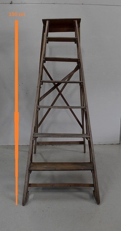 Foldable Beech Work Stool   1940s photo for sale