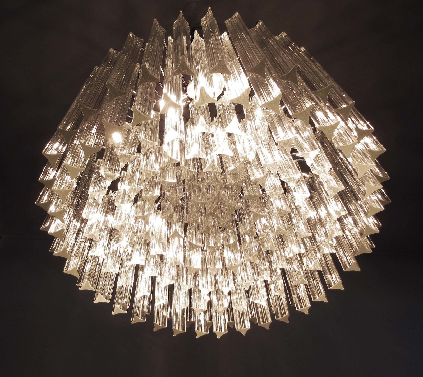Large Triedri Murano Glass Chandelier   163 Triedri Trasparent Prism photo for sale
