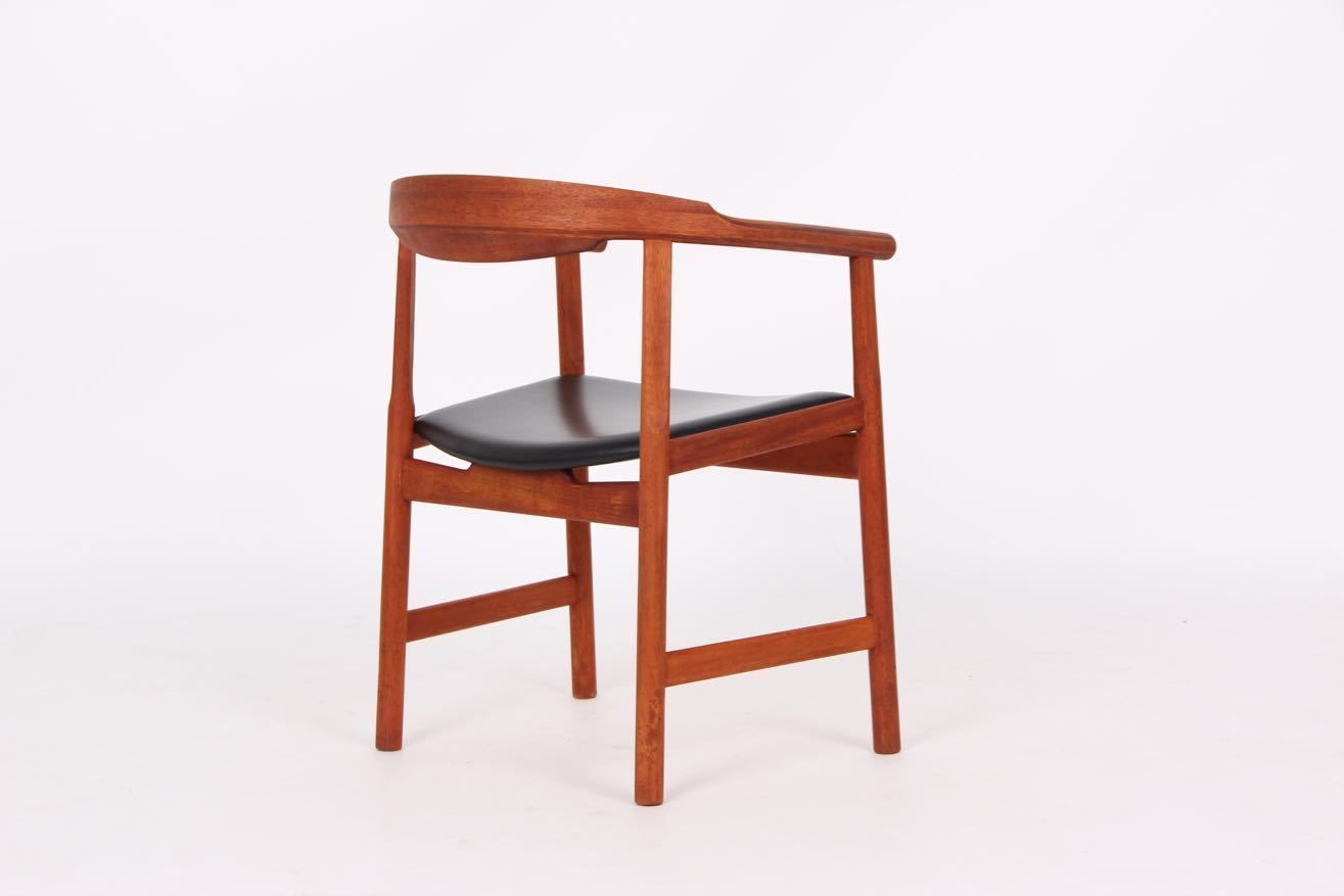 Armchair, Pp208, By Hans J. Wegner, Pp Møbler Denmark. Mahogany And Black Leather. photo for sale