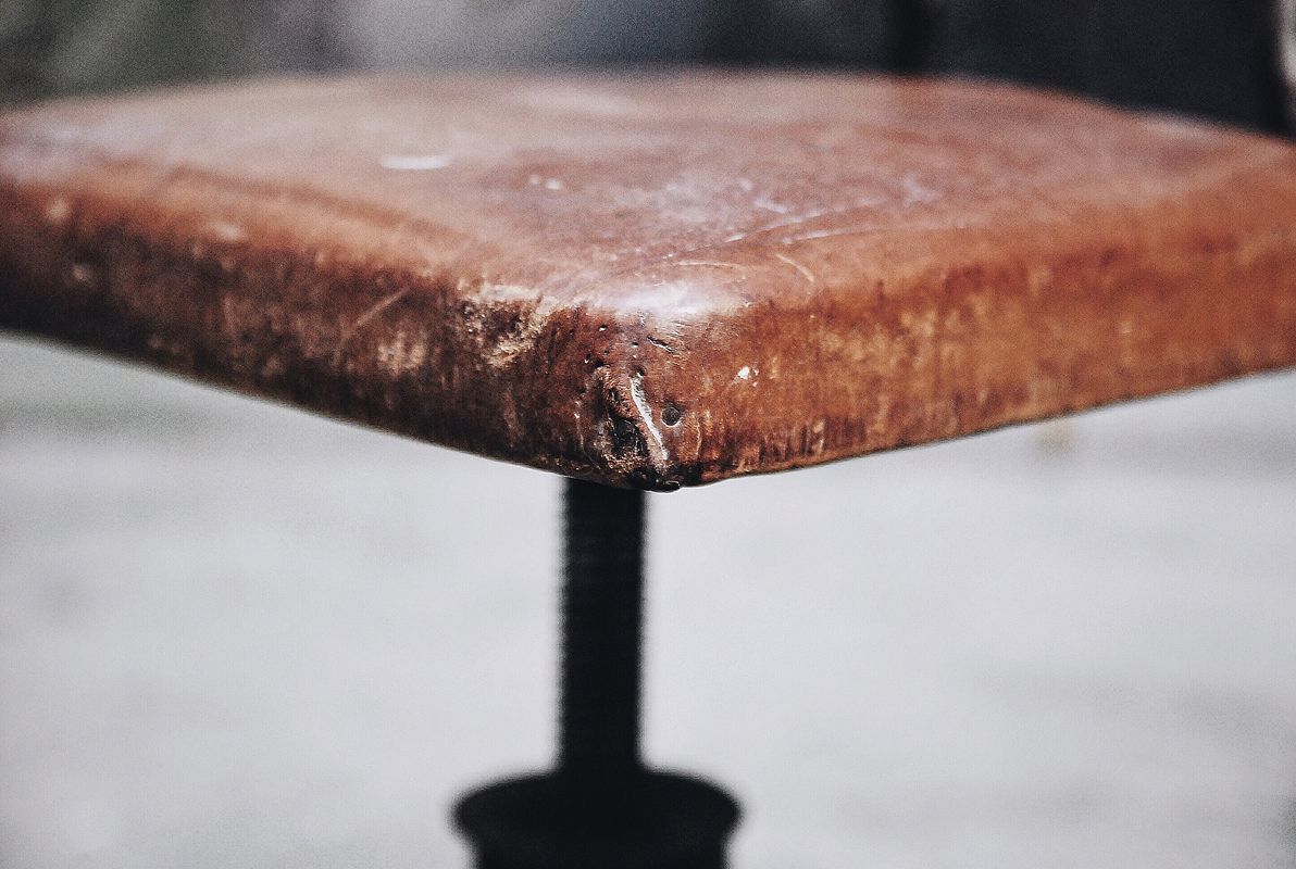 American Industrial Leather Swivel Chair, 1930s photo vinterior