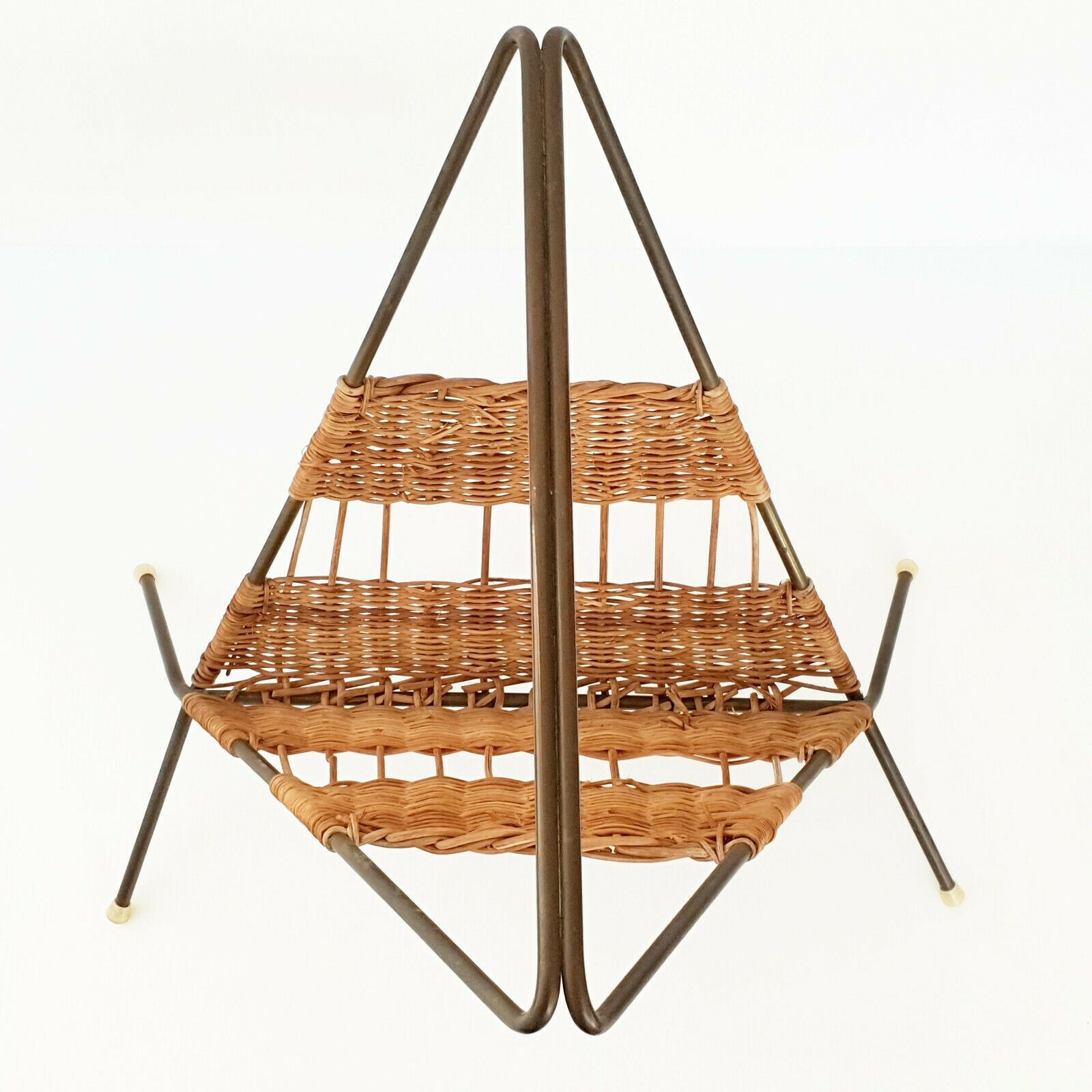1950s Triangle Magazine Rack In Wicker & Steel 50s 50s Rockabilly photo 113.0