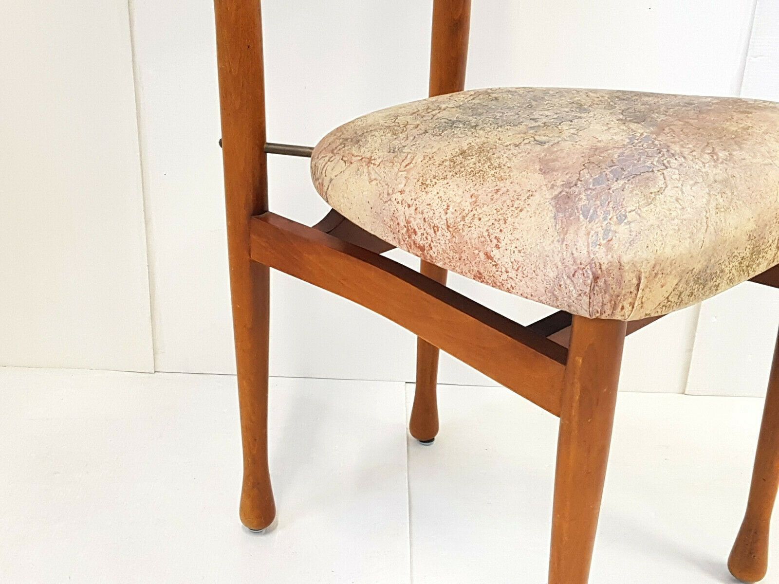 Deense Vintage Scandinavische Stoel, Jaren 1960 – Teakhout, Metaal, Stof photo vinterior