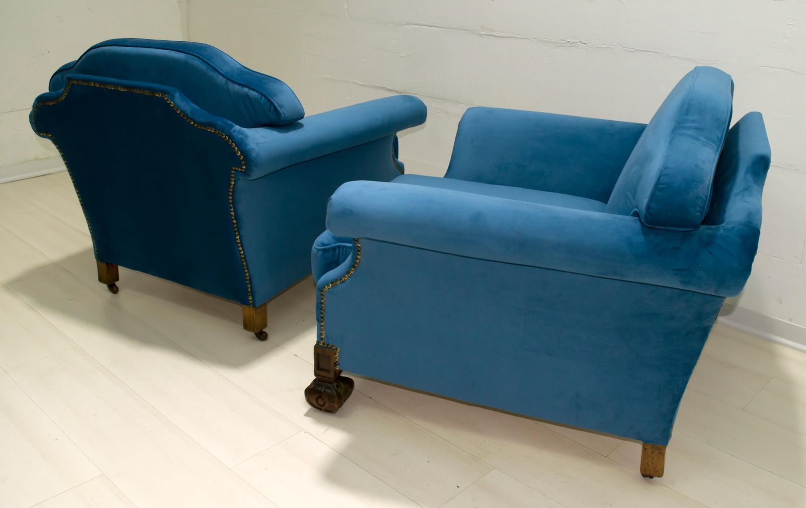Pair Of 19th Century Neo Renaissance Oak And Blue Velvet Italian Armchairs photo for sale