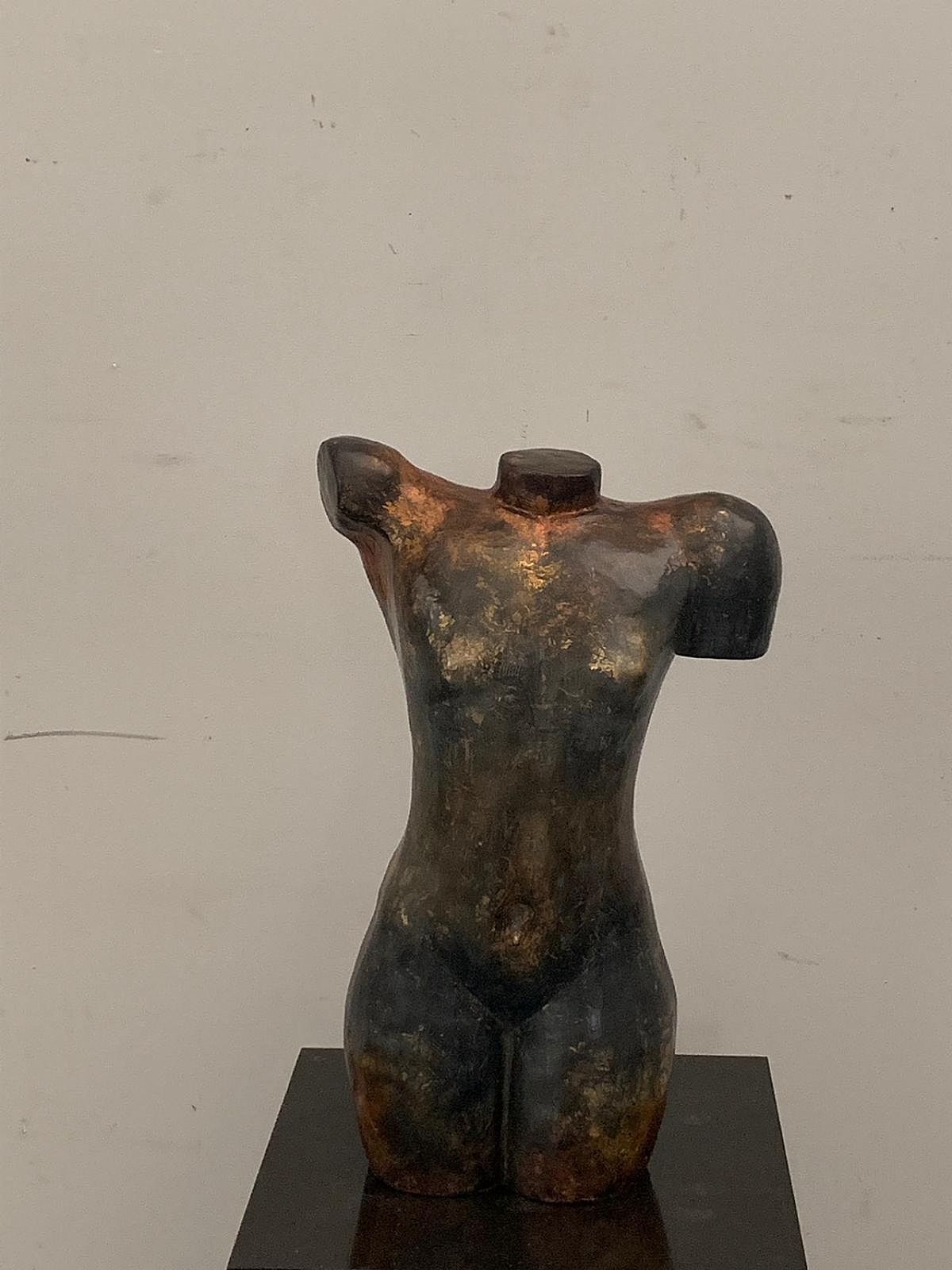 photo furniture Bust In Patinated Metal Chrome Resin, 1990s