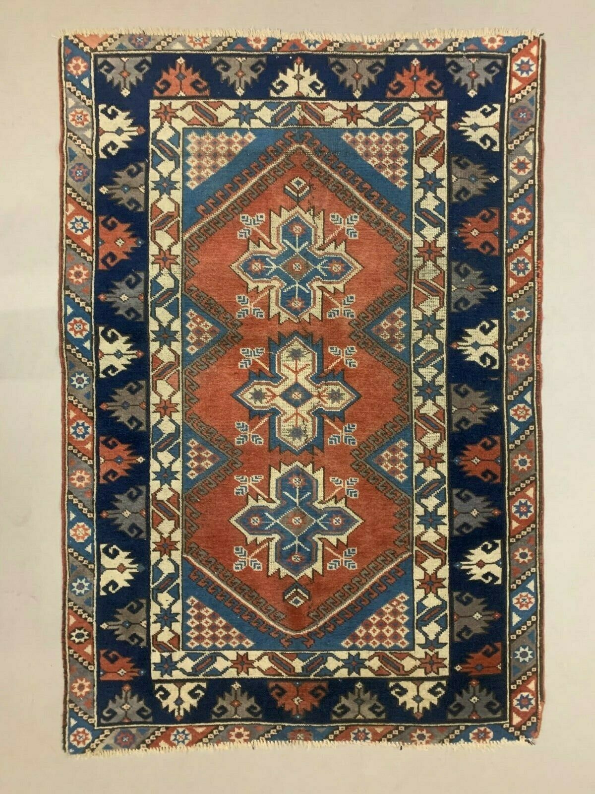 Turkish Tribal Rug Veg Dye 175x118 Cm Antique Turkish Carpet photo furniture