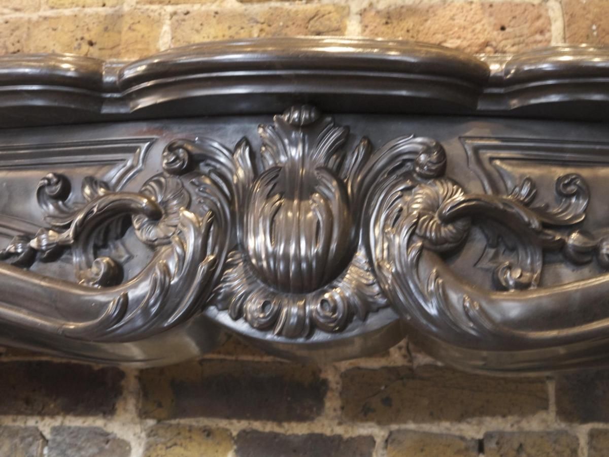 Reproduction Black Louis XV Marble Fireplace photo vinterior
