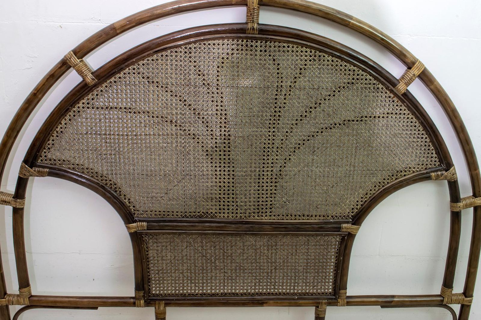 Bonacina Mid Century Modern Italian Bamboo And Rattan Headboard Handcrafted photo vintage
