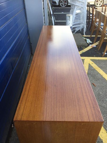 Mid-Century jaren 1960 Greaves & Thomas Dressoir / Drankenkast photo for sale