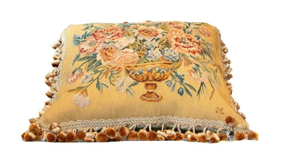 Rare Decorative Pillows, Elegant French Style Aubusson The Pillow Cushion Covers photo Textiles