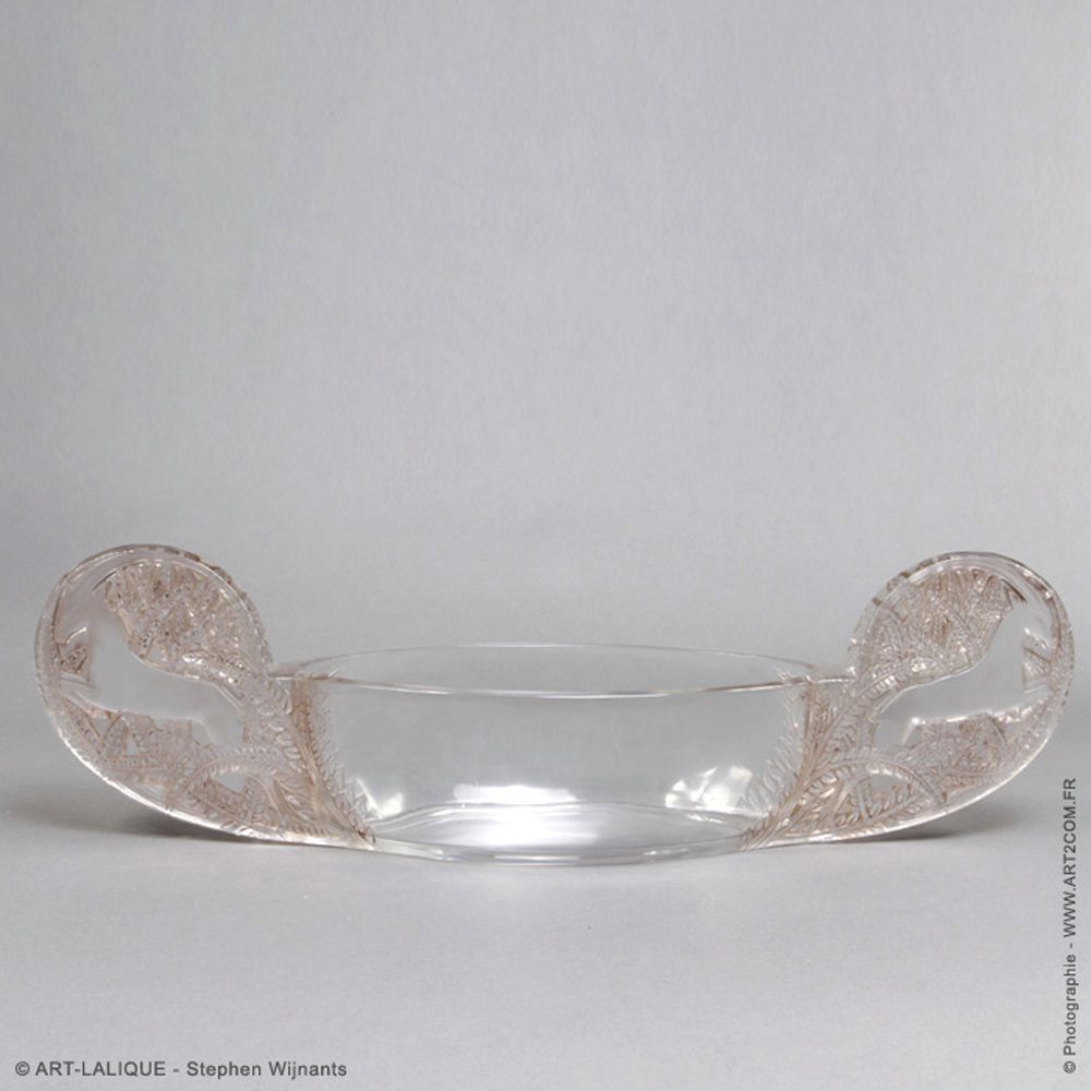 A Sint Hubert Table Center By R.Lalique Made In 1927