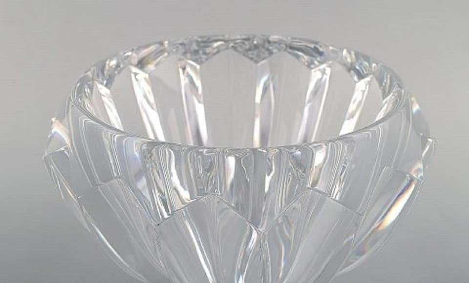 Orrefors, Sweden, Large Modernist Bowl In Clear Art Glass, Stylish Design, 1980s photo 290.0
