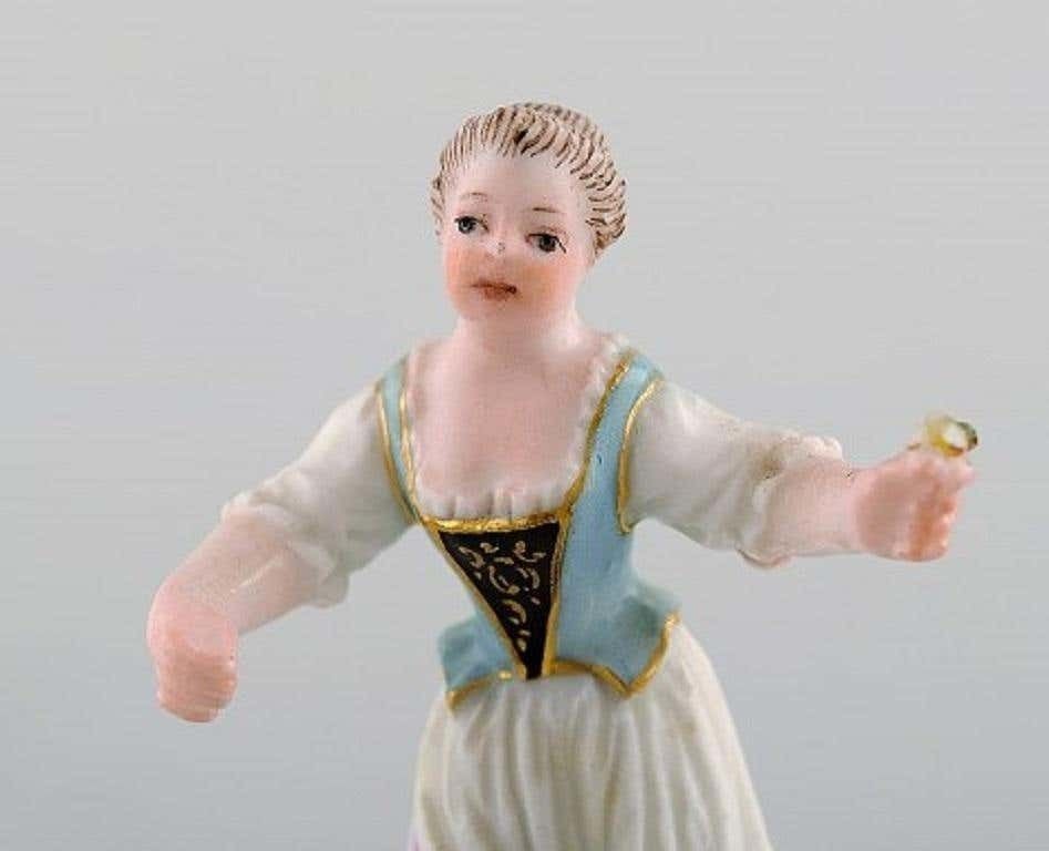 Rare Meissen Miniature Figure After Johann Joachim Kändler, Girl With Flowers photo 726.0