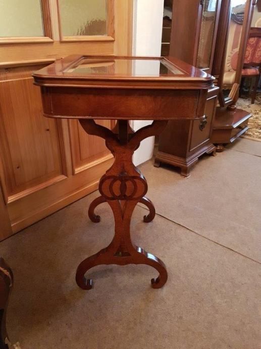 Showroom Table With Glass Tray  Excellent Condition photo vintage