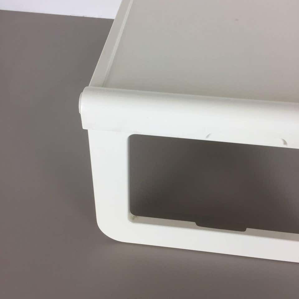 397.0 Luigi Massoni Minimalist Plastic White Bed Tray Element By Guzzini, Italy, 1980s photo