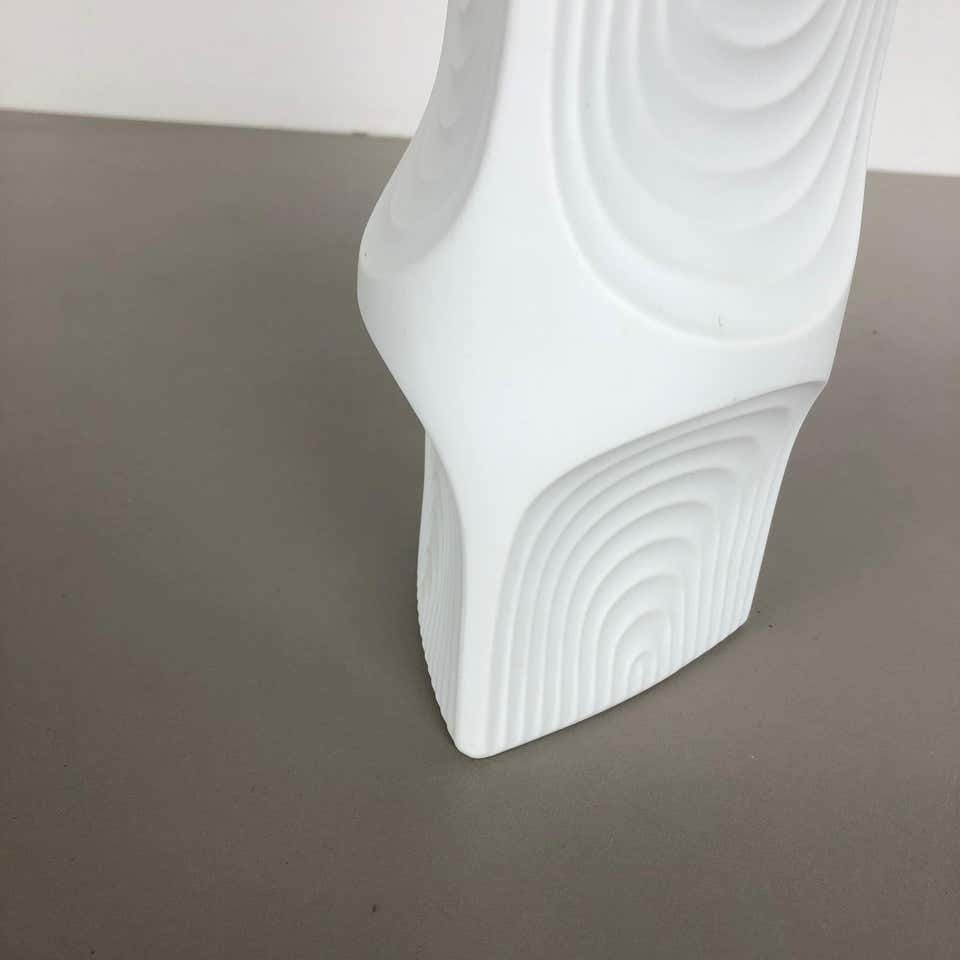 300.0 Original 1970s Op Art Biscuit Porcelain German Vase Made By Ak Kaiser, Germany photo