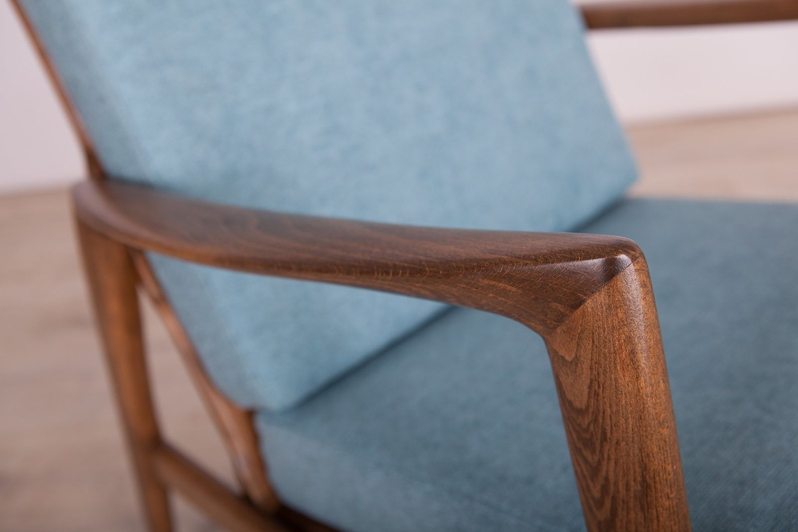 300 139 Armchair From Swarzędzka Factory, 1960s photo vinterior