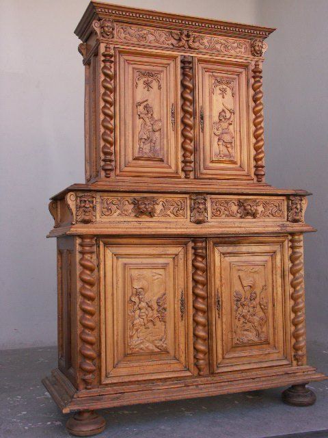 Two Shrunk Bodies In Walnut Louis Xiii Walnut photo for sale