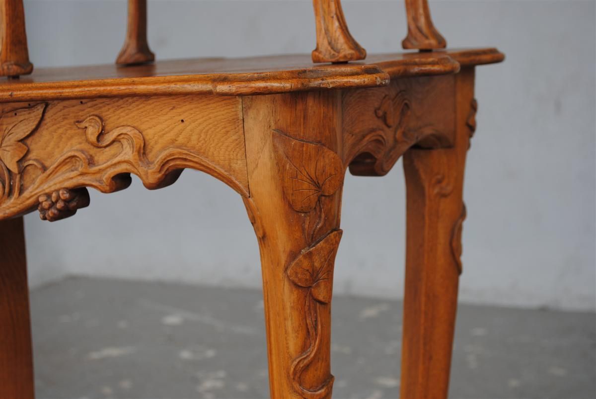 photo furniture 1900 Art Nouveau Living Room In Chestnut Carved With Ivy