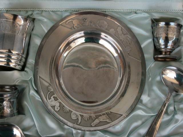 Silver Metal Flatware 8 Pieces photo furniture