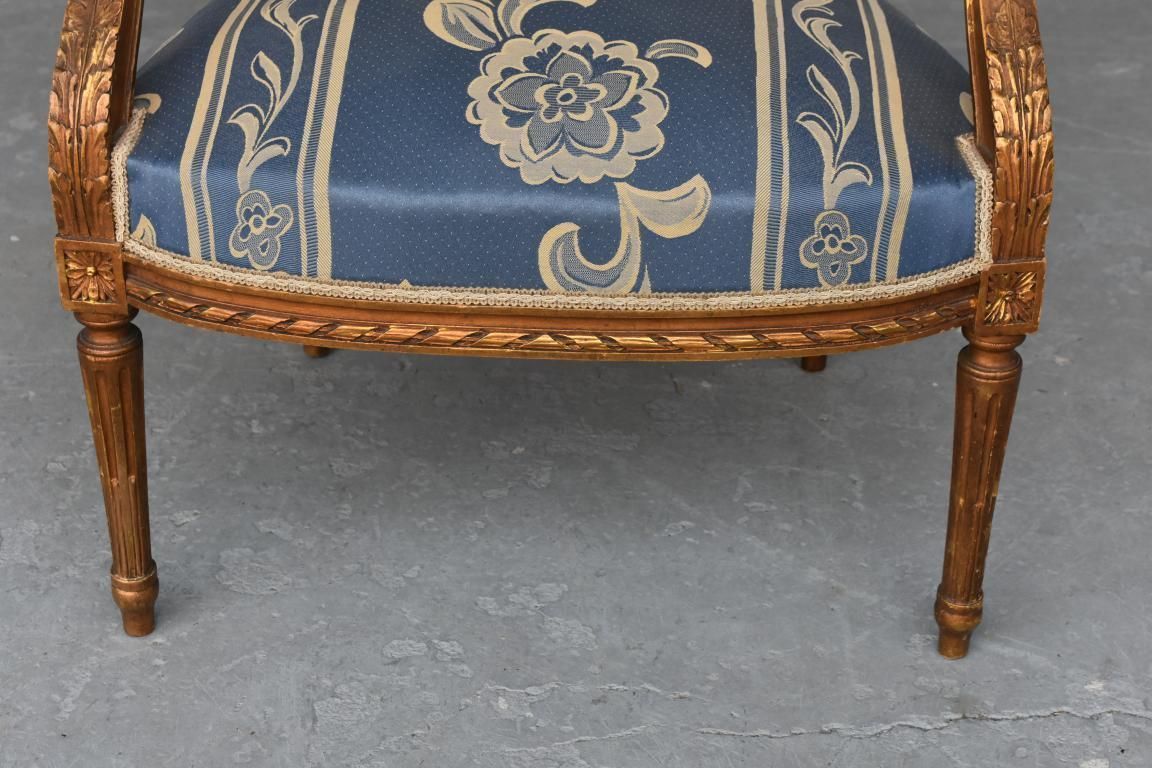 Louis XVI Style Living Room Louis XVI Style Gilded Wood photo 1960.0