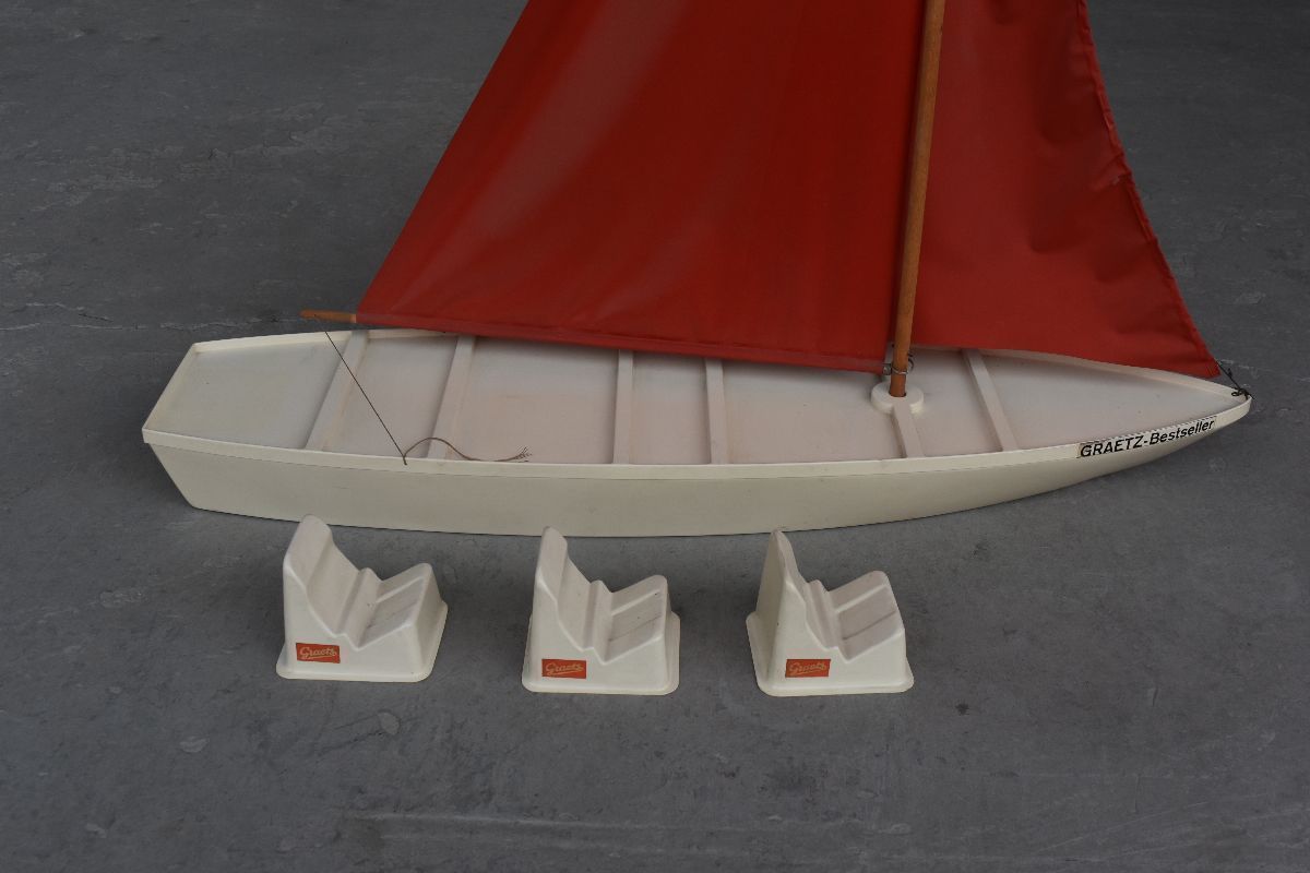 Scale Model Of Sailing Boat With Graetz Radio Brand Advertising Trophy photo vinterior