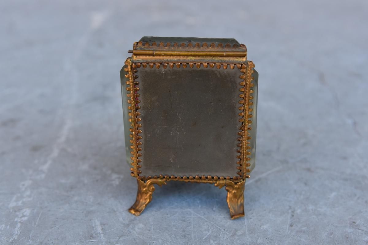 Jewelry Box In Gold Metal And Glass photo Home Decor