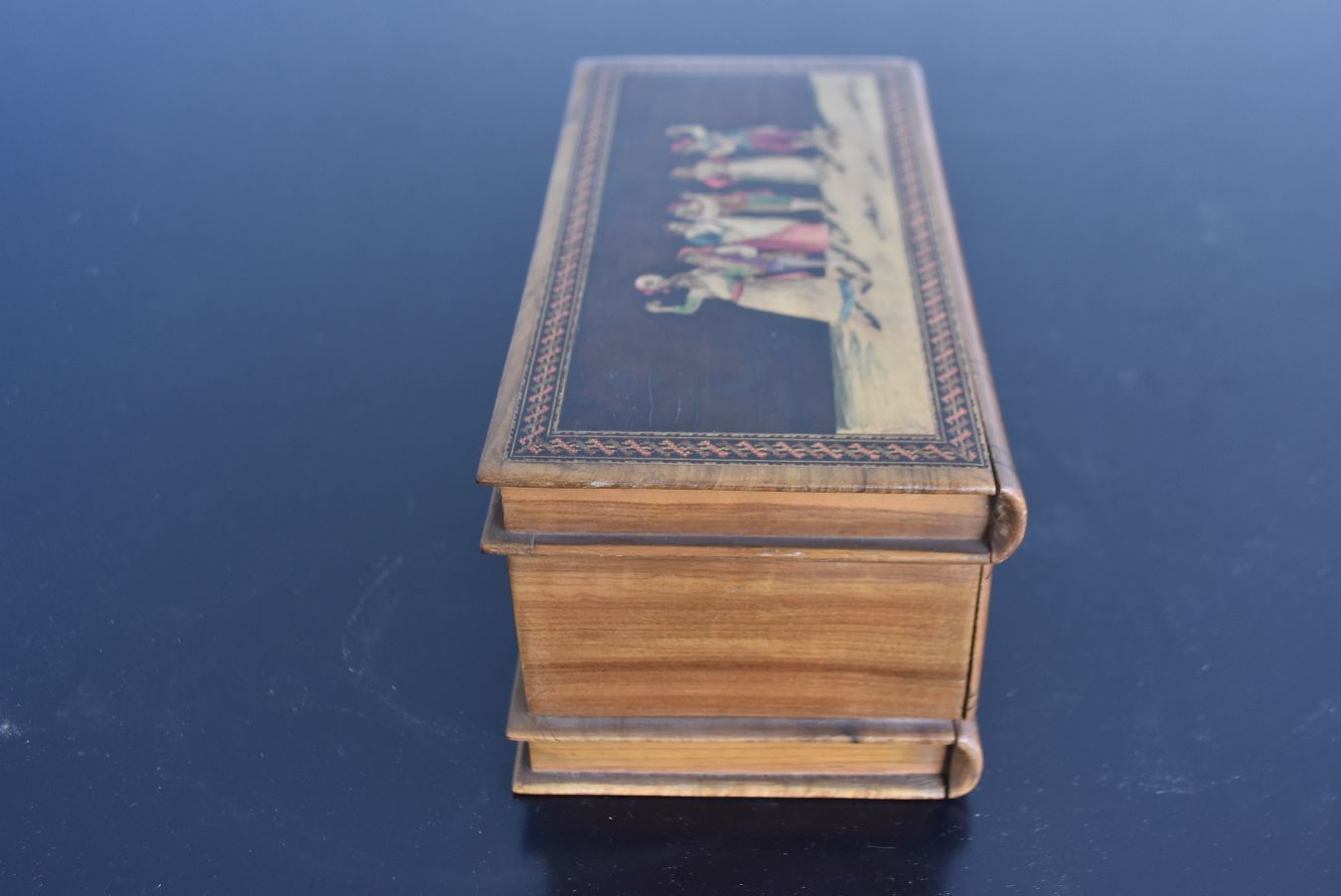 Small Wooden Box Inlaid And Pyrographed Souvenir Of Sorento photo buy