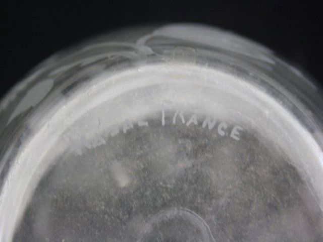 photo furniture Kaza France Vase In Glass Engraved With Flowers