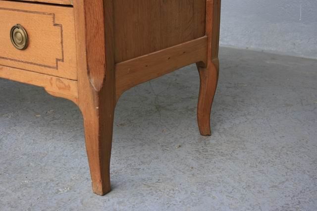 photo vintage Light Oak Chest Of Drawers, Directoire Period