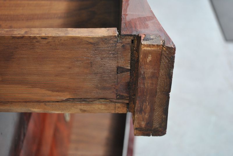 2065.0 Xi Xth Flamed Mahogany Chest Of Drawers photo