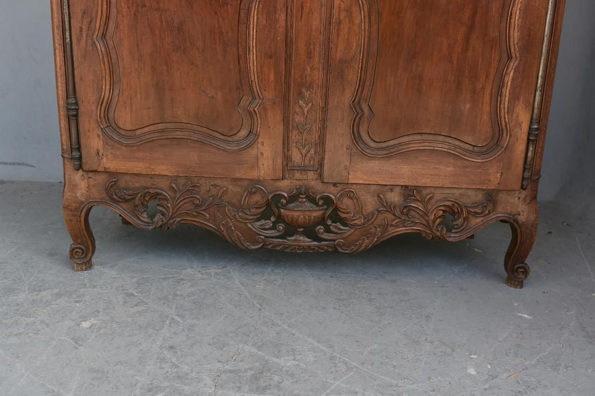 Wardrobe Nimoise Louis XV 18th Century Walnut To Restore photo for sale