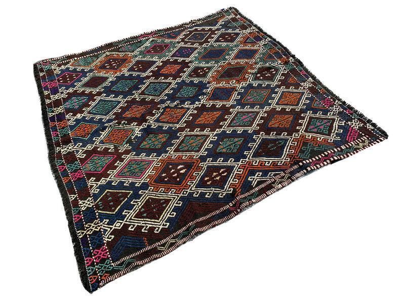 Traditional Turkish Kilim Rug ,Vintage Anatolian Turkish Kelim 147 X147 Cm photo buy