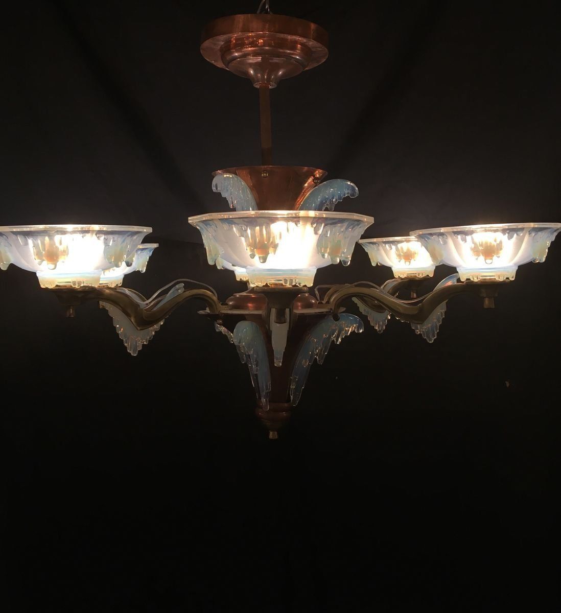 photo furniture Art Deco French Chandelier