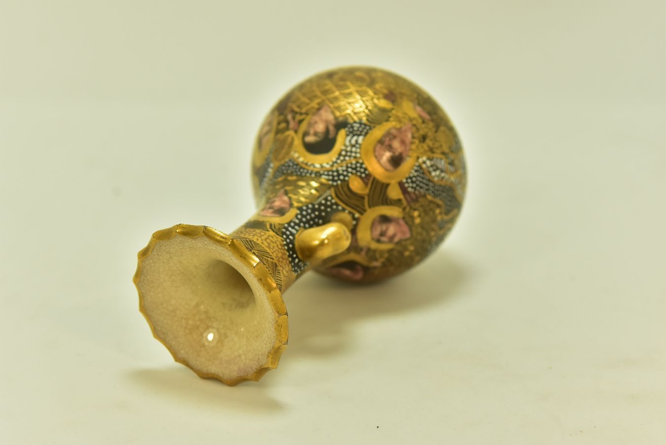 Japanese Satsuma Vase, 19th Century photo vinterior