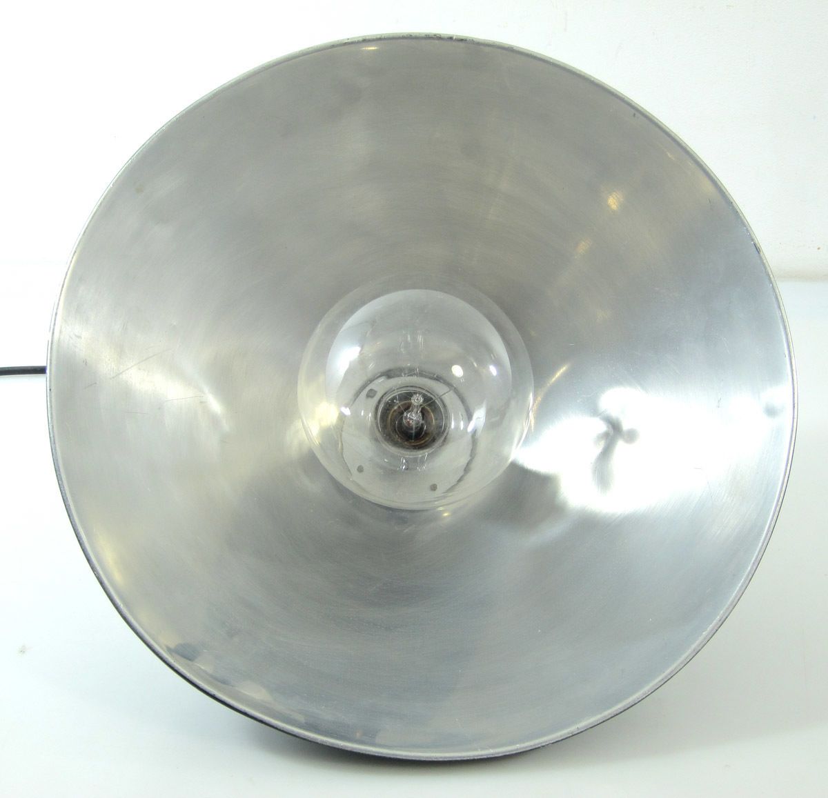 Industriële Bauhaus Jaren 1930 Metalen Groene Hanglamp photo Verlichting
