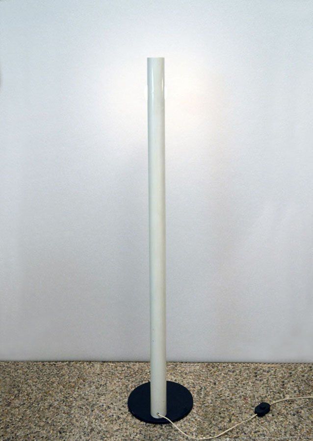 Italian Tilted Painted Metal Floor Lamp, 1970s photo vinterior