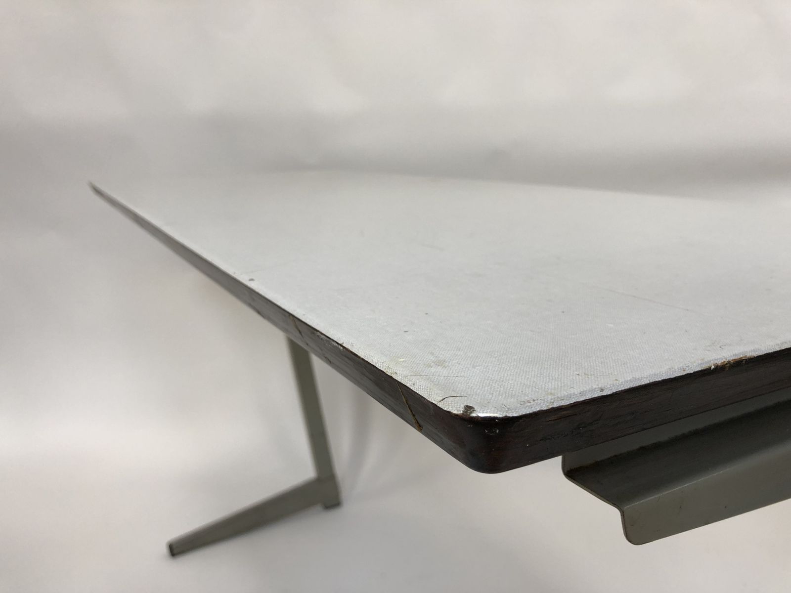 photo furniture Vintage Style Desk Worktable Of The 60s