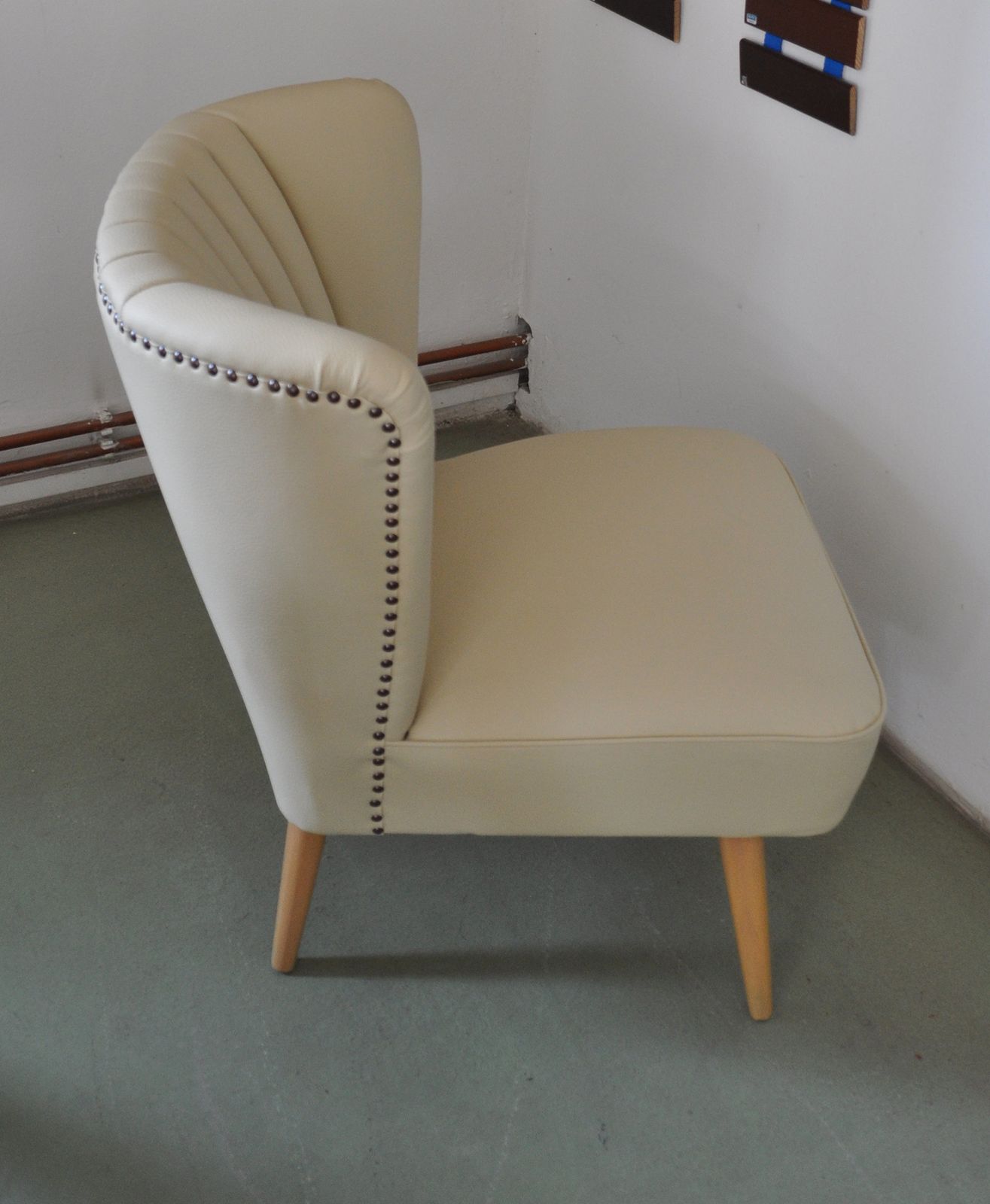 Retro Club Chair photo furniture