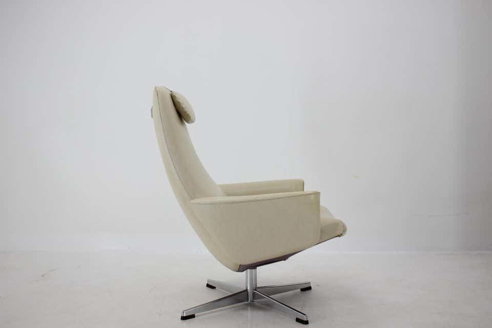 Sweden Beige Swivel Chair For Asko, 1970´S. photo Furniture