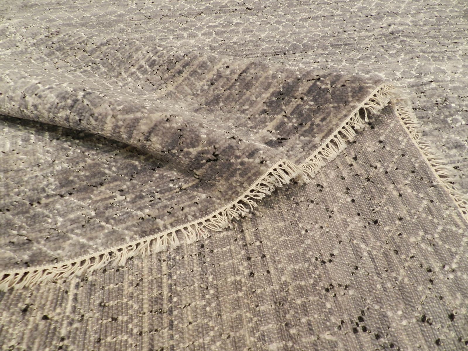 Alfombra Melange Carpet From Zenza Contemporary Art & Deco photo furniture