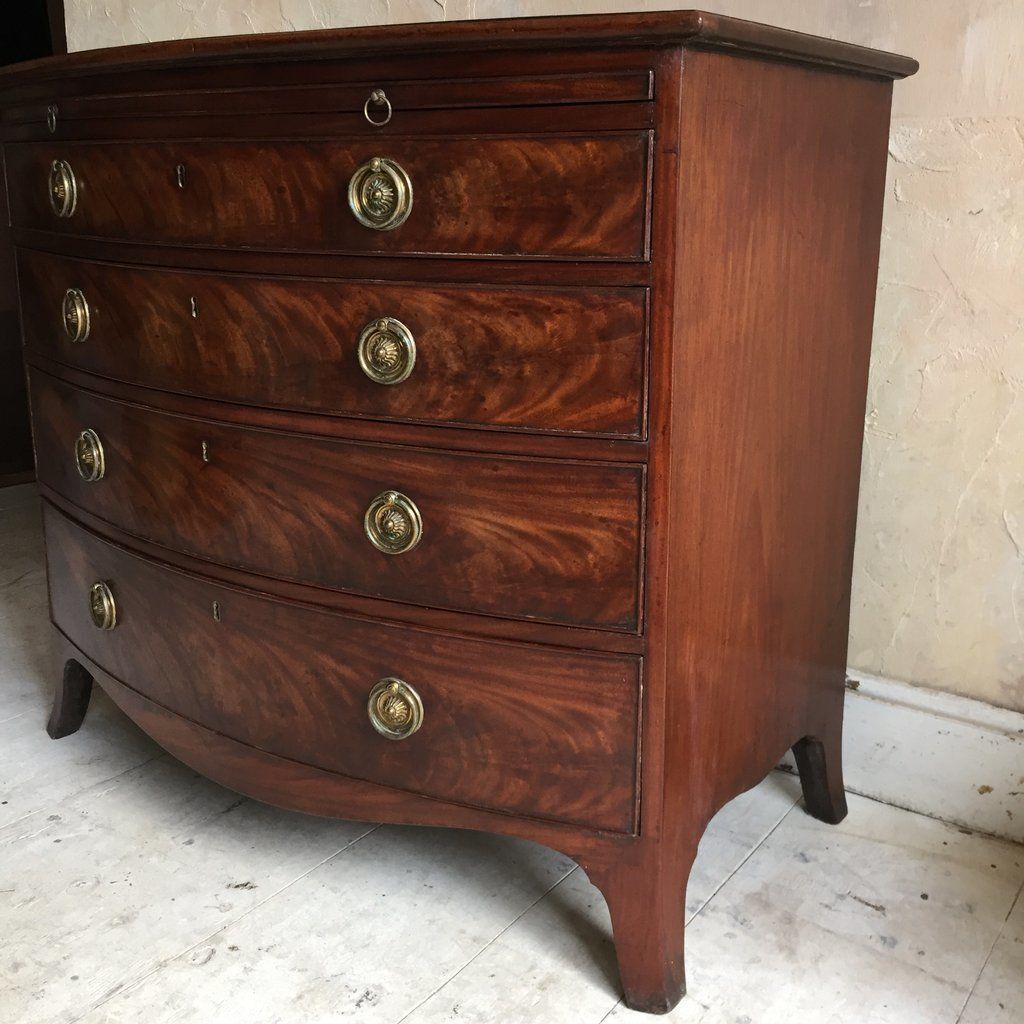 photo vintage 18th Century Mahogany Chest Of Drawers