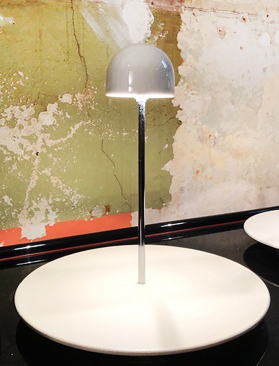 Nemean Tafellampen Van Vico Magistretti Voor Artemide, 1979, Set Van 2 photo for sale