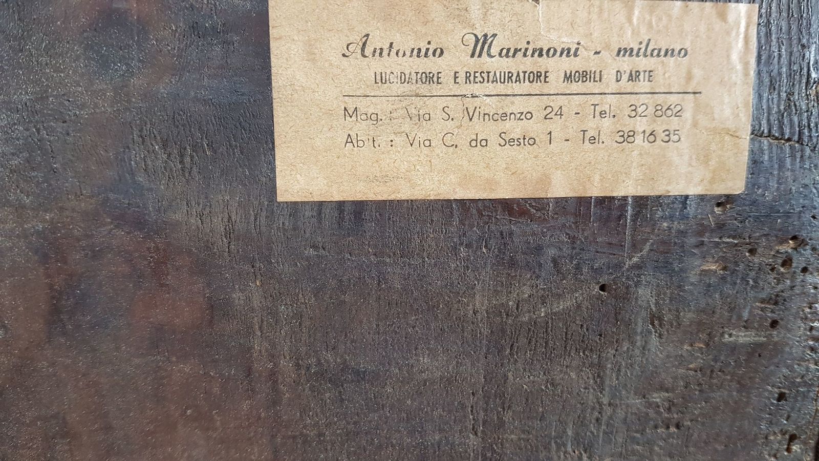 photo vinterior Antique Walnut Chest Of Drawers, 1745