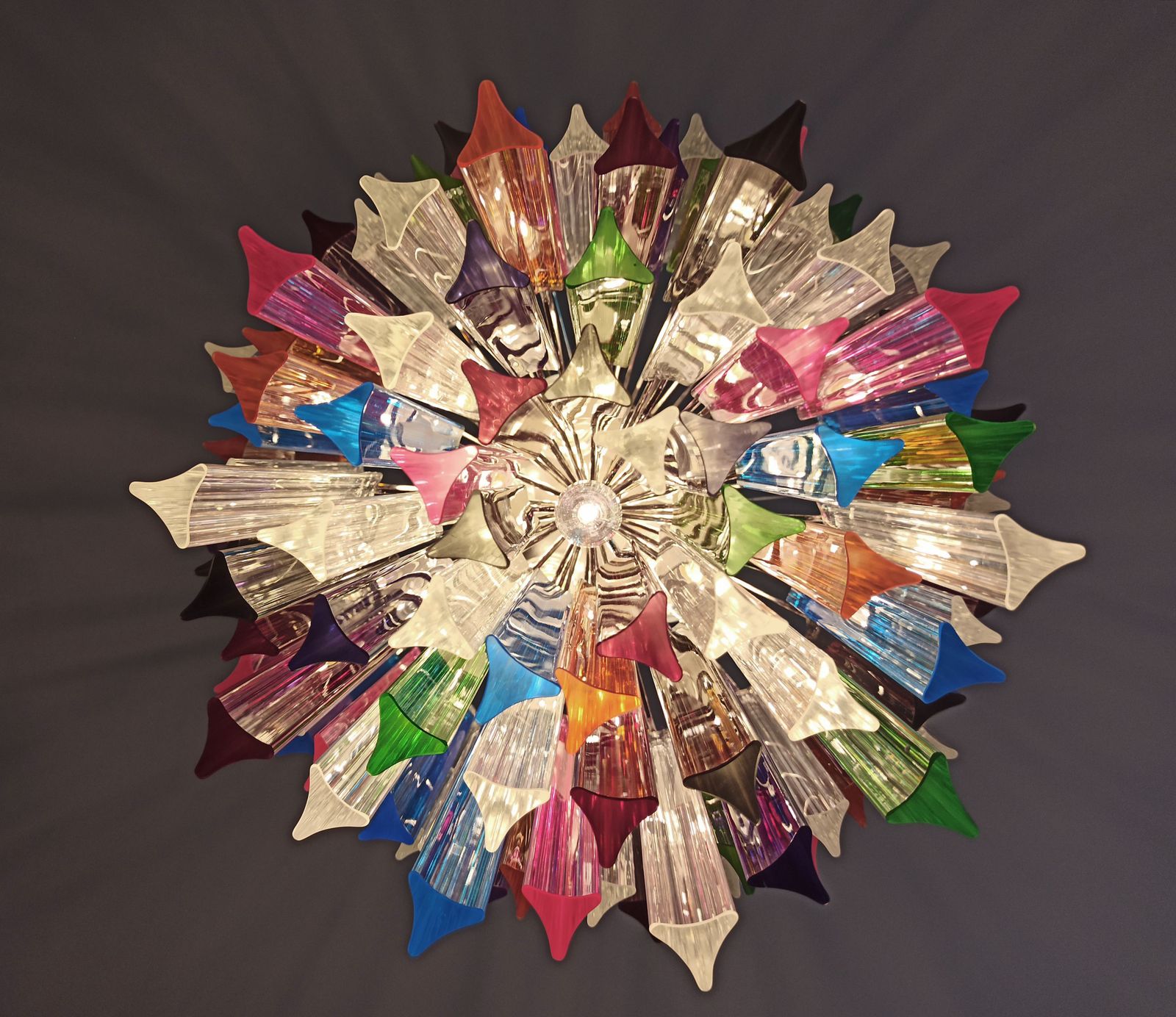Murano Chandelier Multicolor Triedri – 107 Prism   Mariangela Model photo furniture