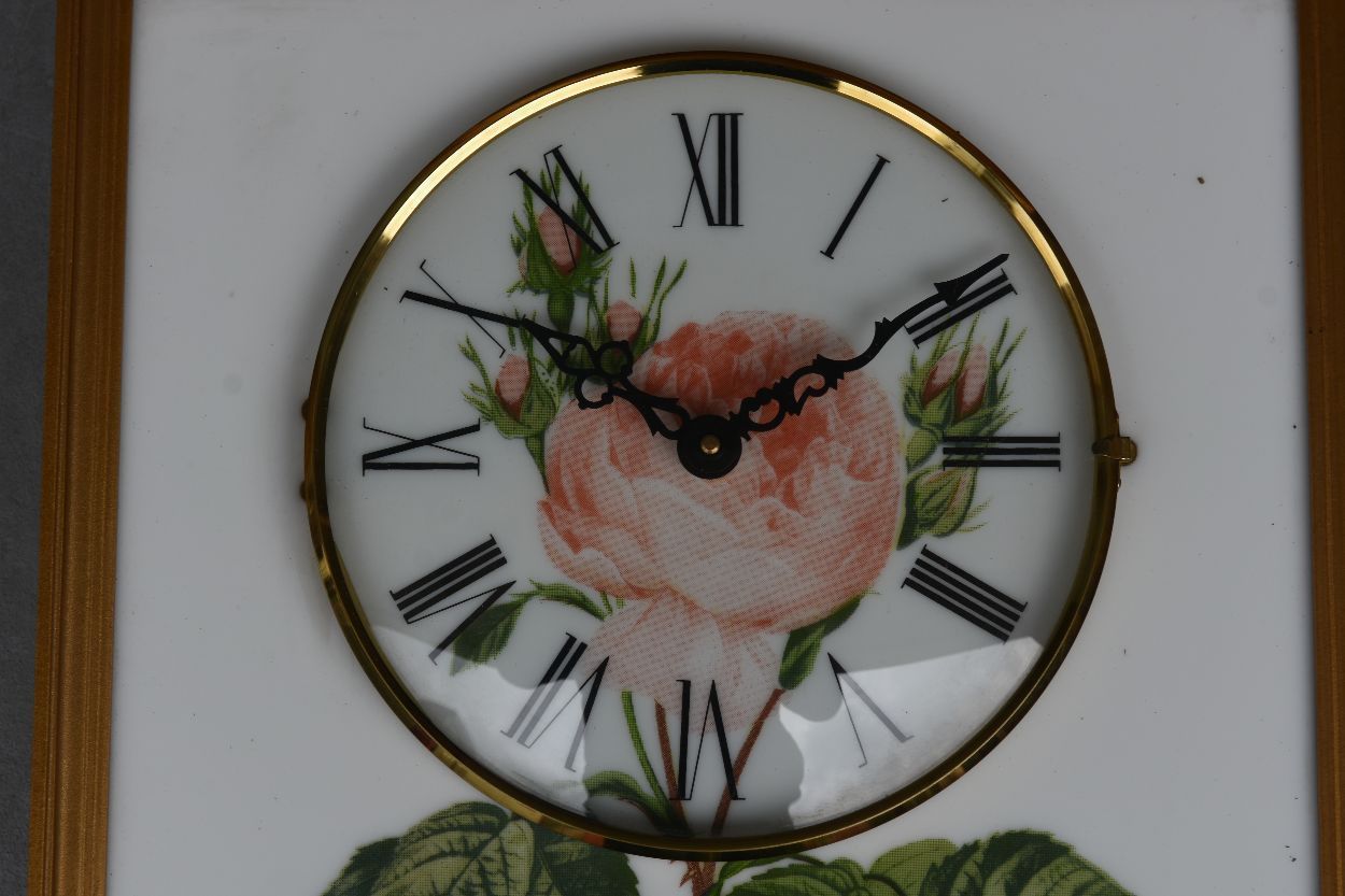 One Hundred Leaf Ceramic Odo Clock With Roses photo furniture