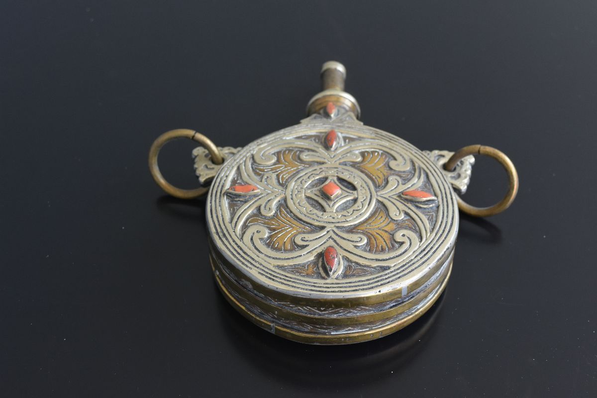 Militaria   Powdered Brass Pear Repoussé Oriental photo Home Decor