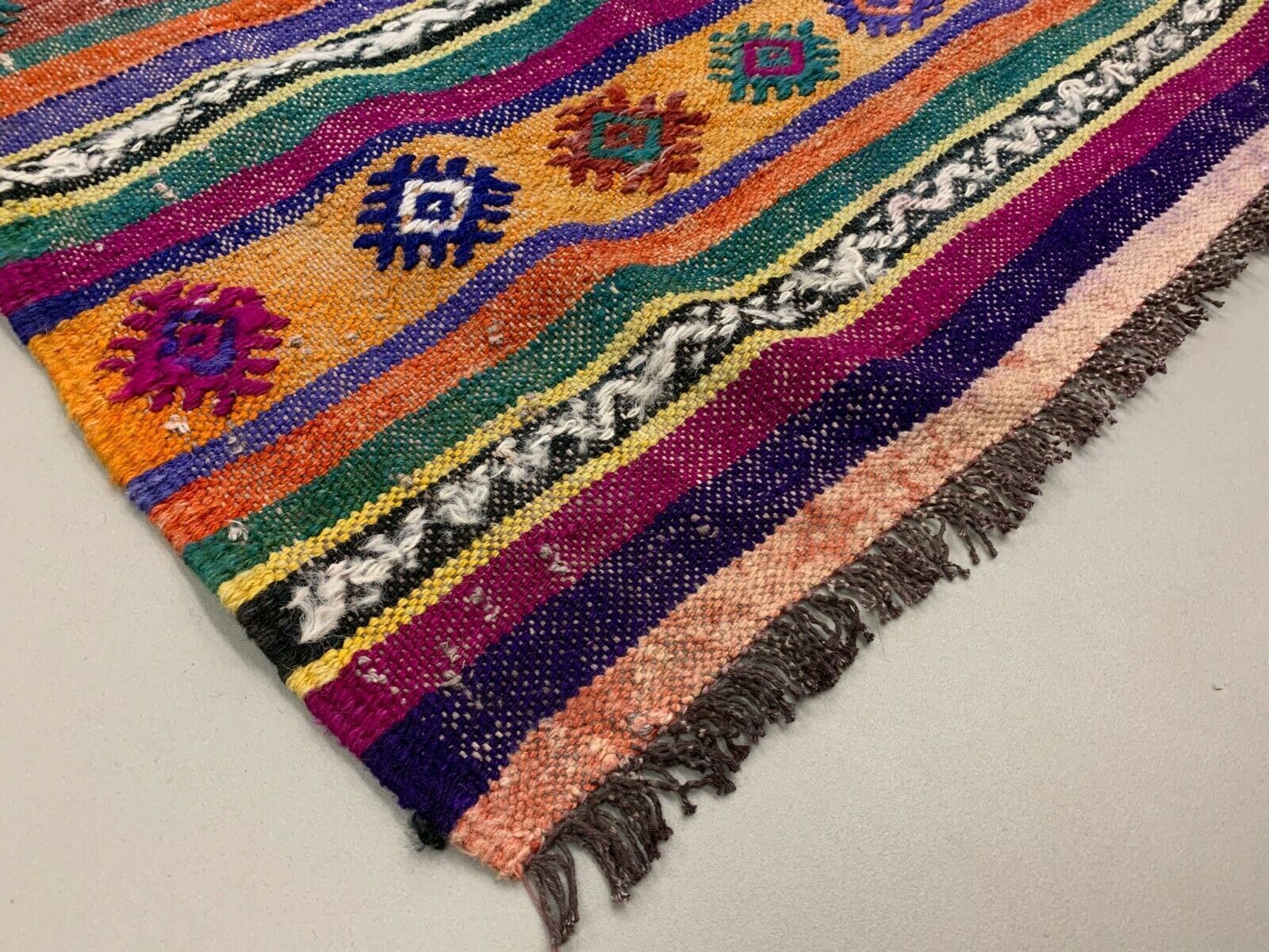 Colourful Vintage Turkish Kilim 318x138 Cm Kelim Rug Wool Red Green Black Large photo 750.0