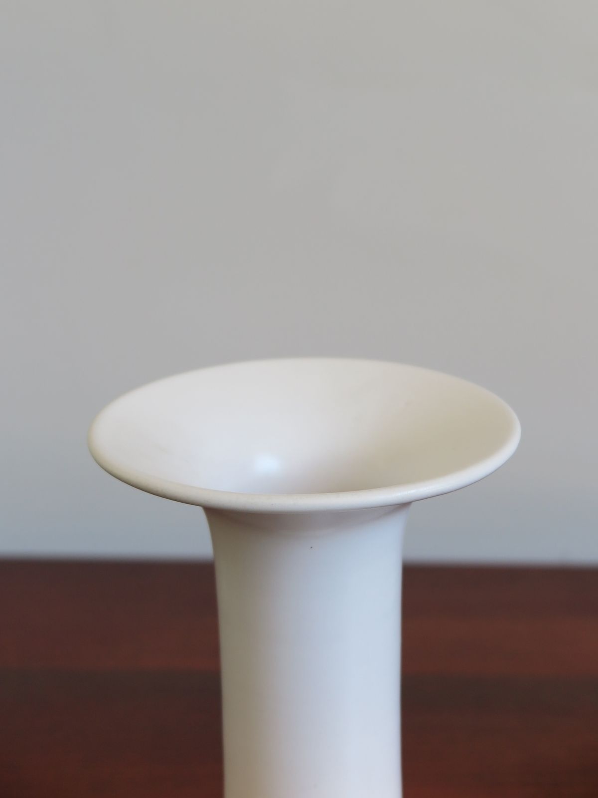 Italian White Ceramic Vase By Franco Bucci, Pesaro, Italy, 1970s photo furniture